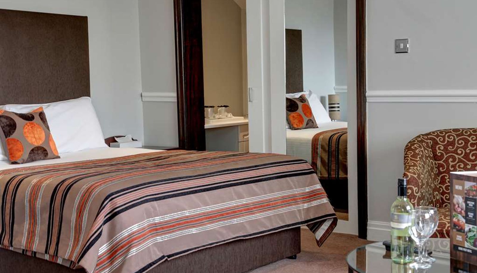 Room - Guide Post Hotel