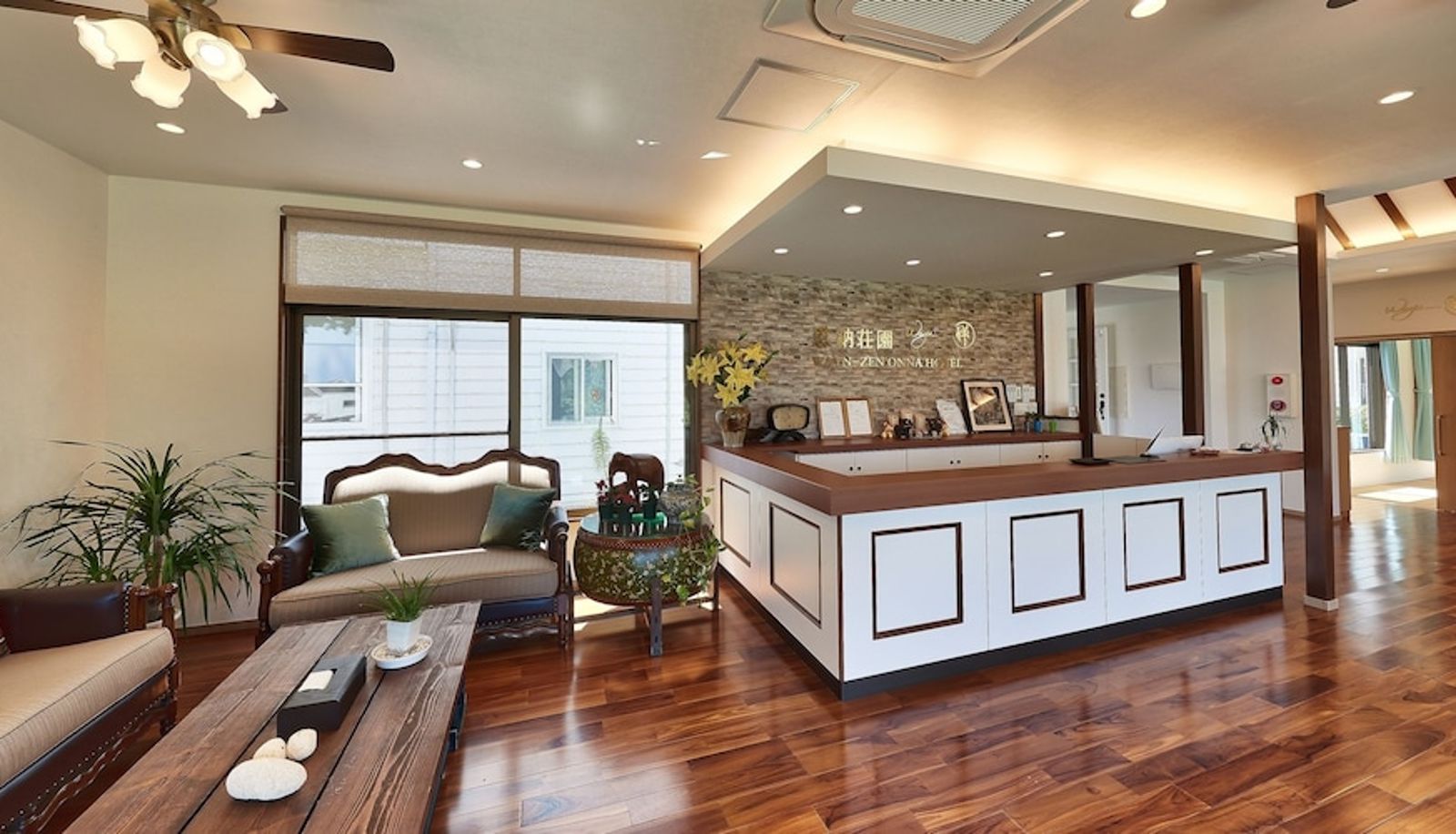 Rezeption - Wayn-Zen Onna Hotel