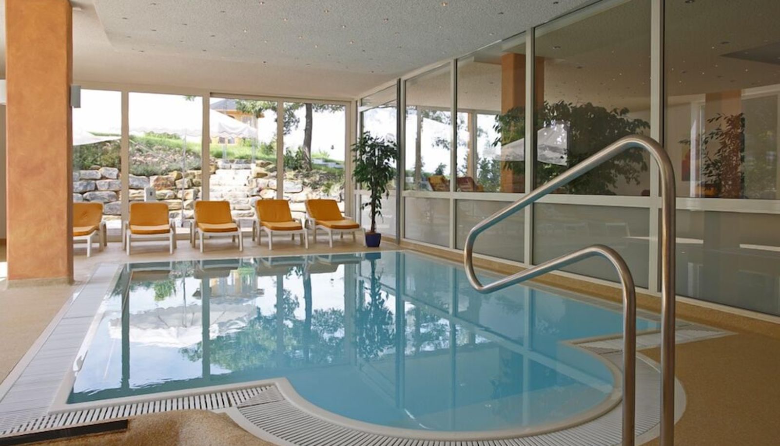 Basen - Badhotel Stauferland