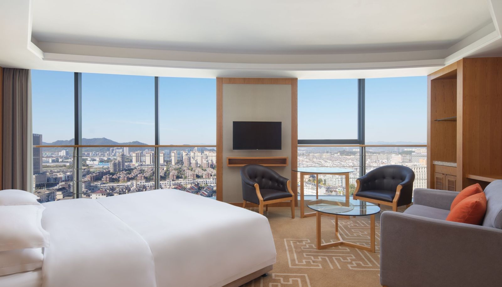 Zimmer - Courtyard by Marriott Anji