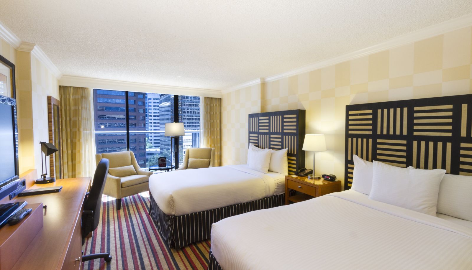 Pokój - Pinnacle Hotel Vancouver Harbourfront
