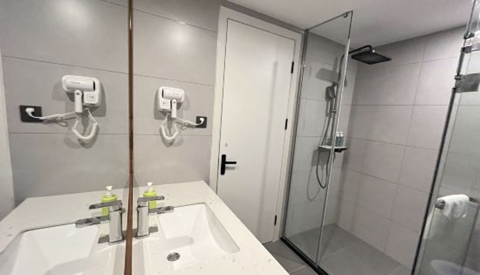 Zimmer - O.live Social Hotel (Guilin North Railway Station Wanda)