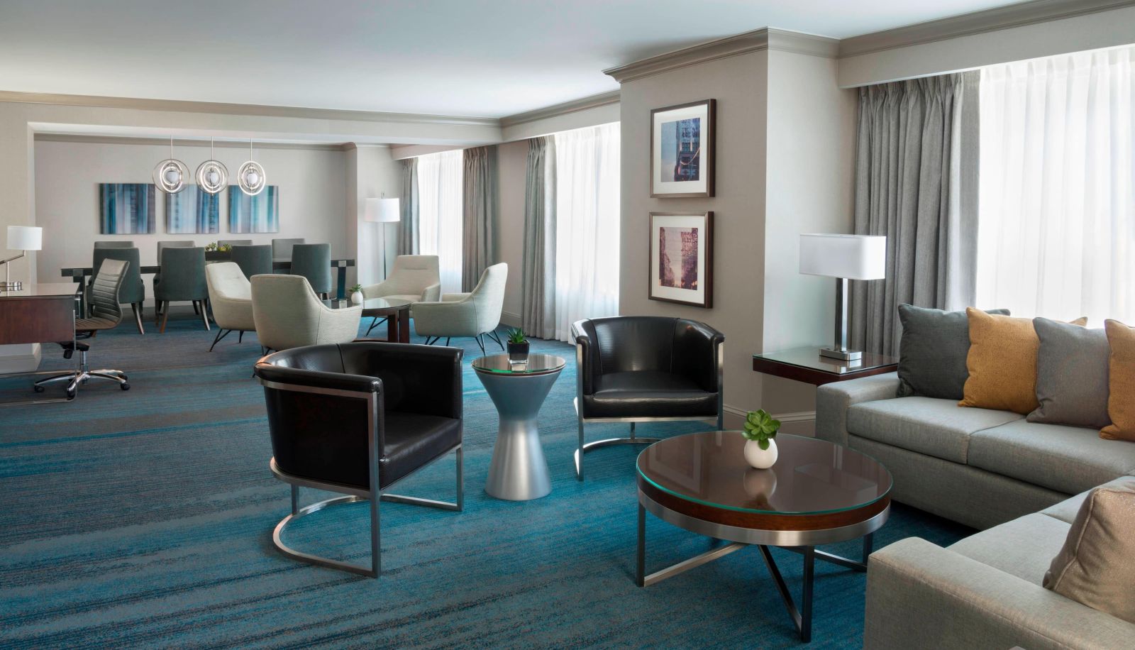 Room - Marriott Downtown at CF Toronto Eaton Centre