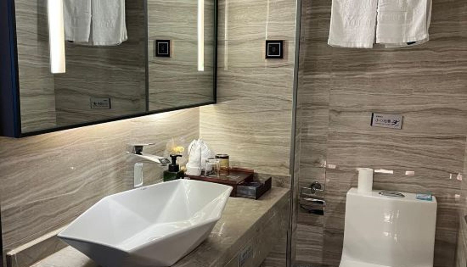 Chambre - Yijin Meiyi Hotel (Yichang Binjiang Park CBD Shopping Center)