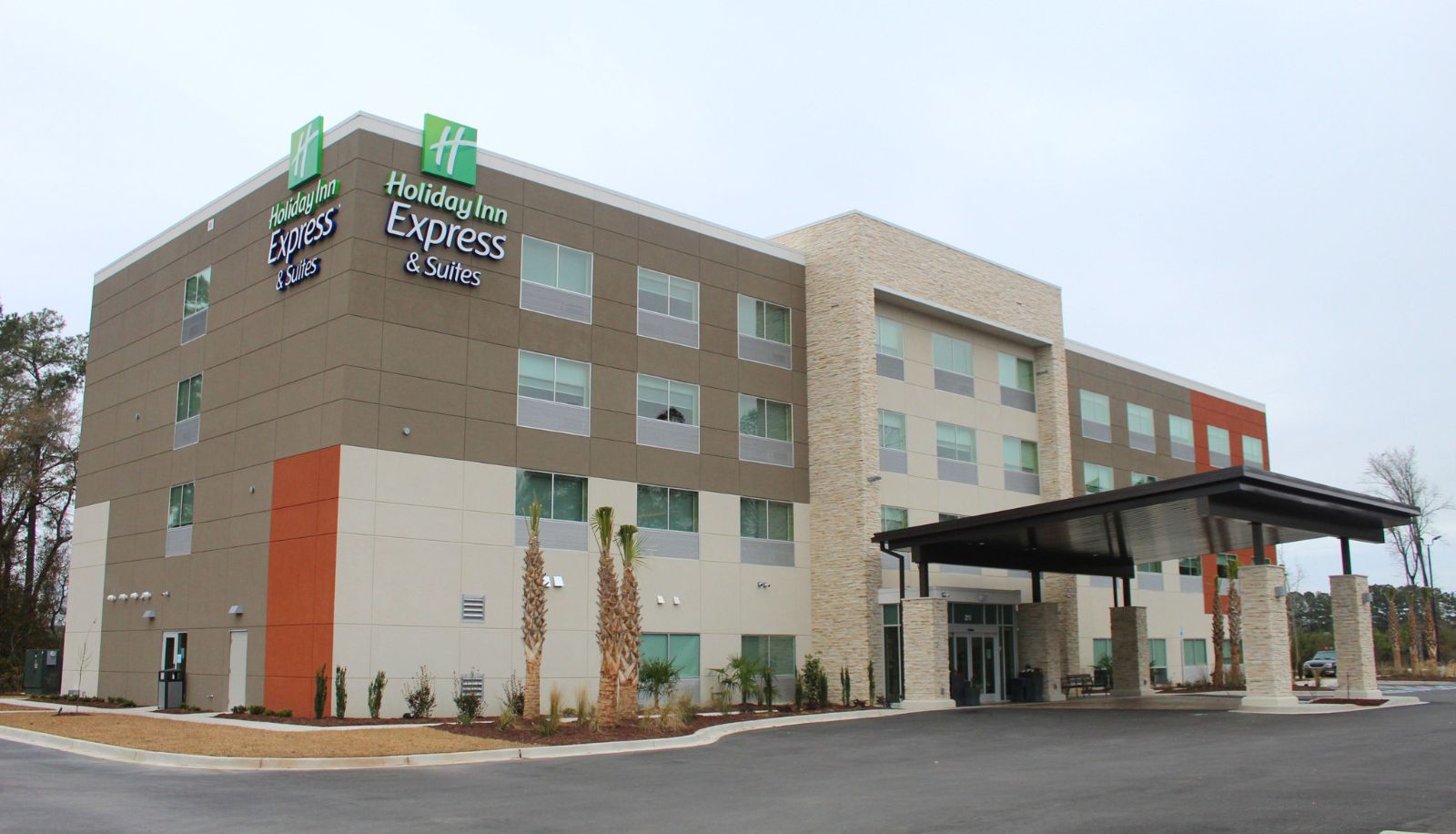 Info - Holiday Inn Express & Suites LATTA by IHG