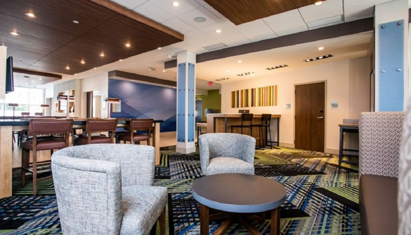 Info - Holiday Inn Express & Suites REHOBOTH BEACH by IHG