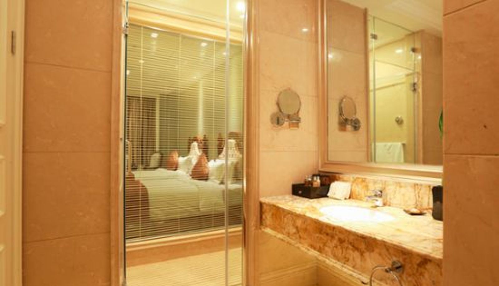 Zimmer - Yujin Hotel