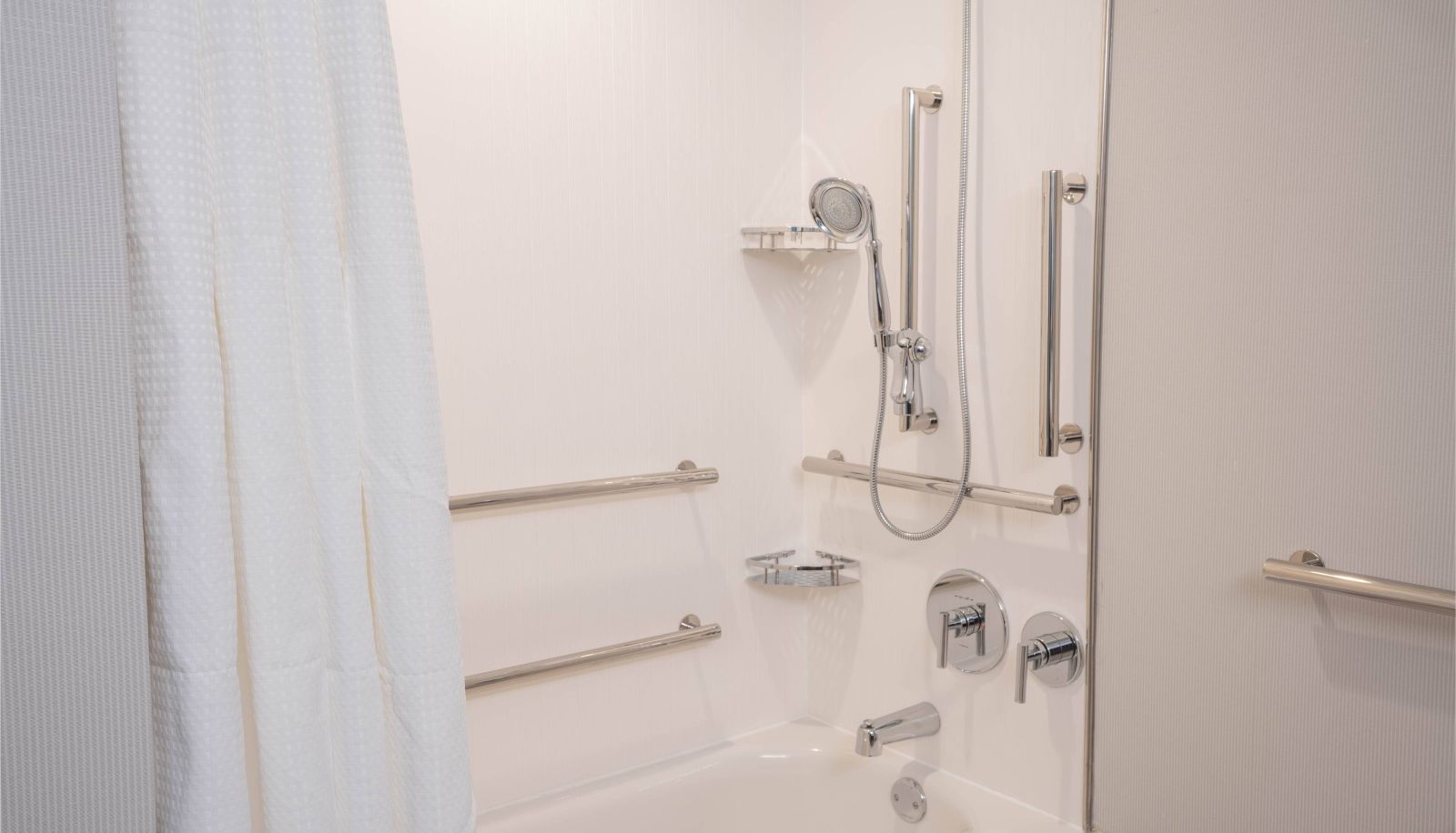 Zimmer - Courtyard by Marriott Thousand Oaks Agoura Hills
