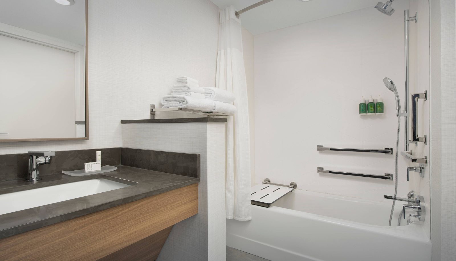 Zimmer - Fairfield by Marriott Inn and Suites Nashville Downtown The Parthenon