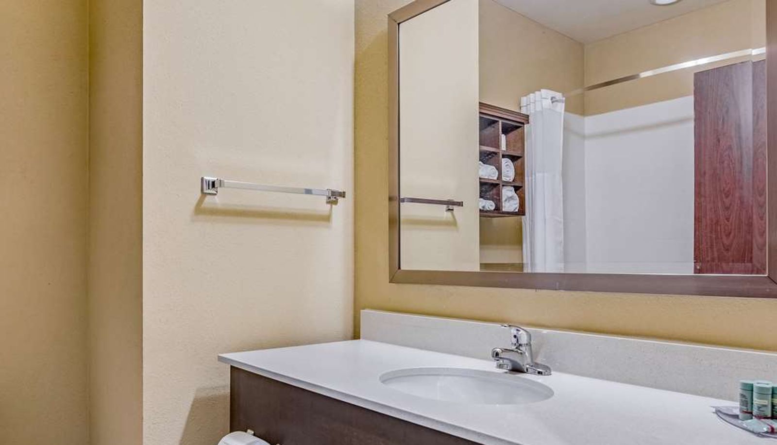 Room - Best Western St. Louis Airport North Hotel & Suites