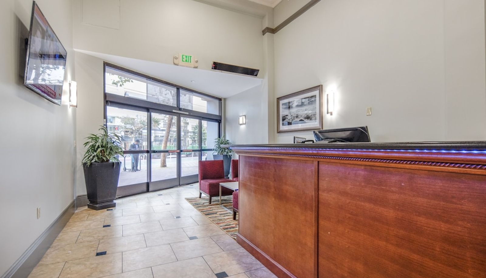 Lobby - Inn at Market