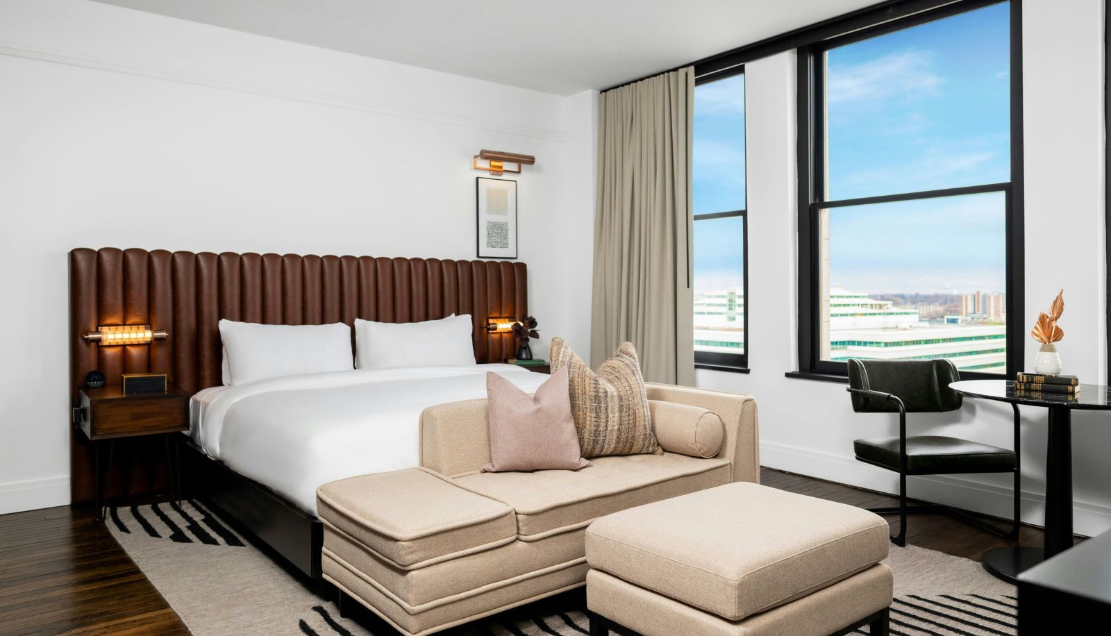 Zimmer - Surety Hotel Autograph Collection