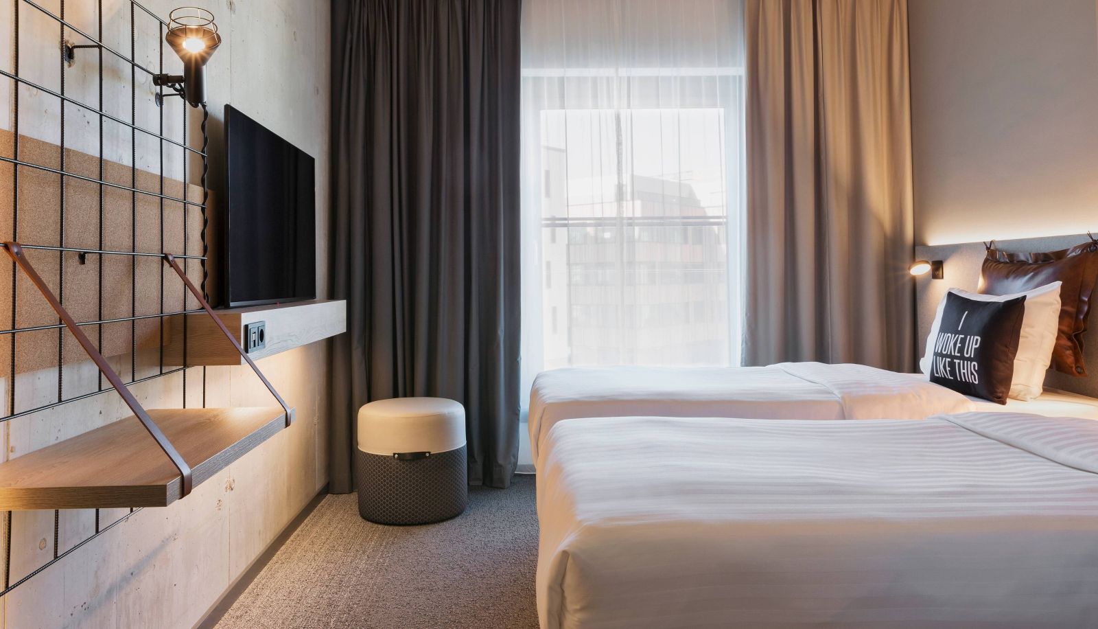 Zimmer - Moxy Hamburg City