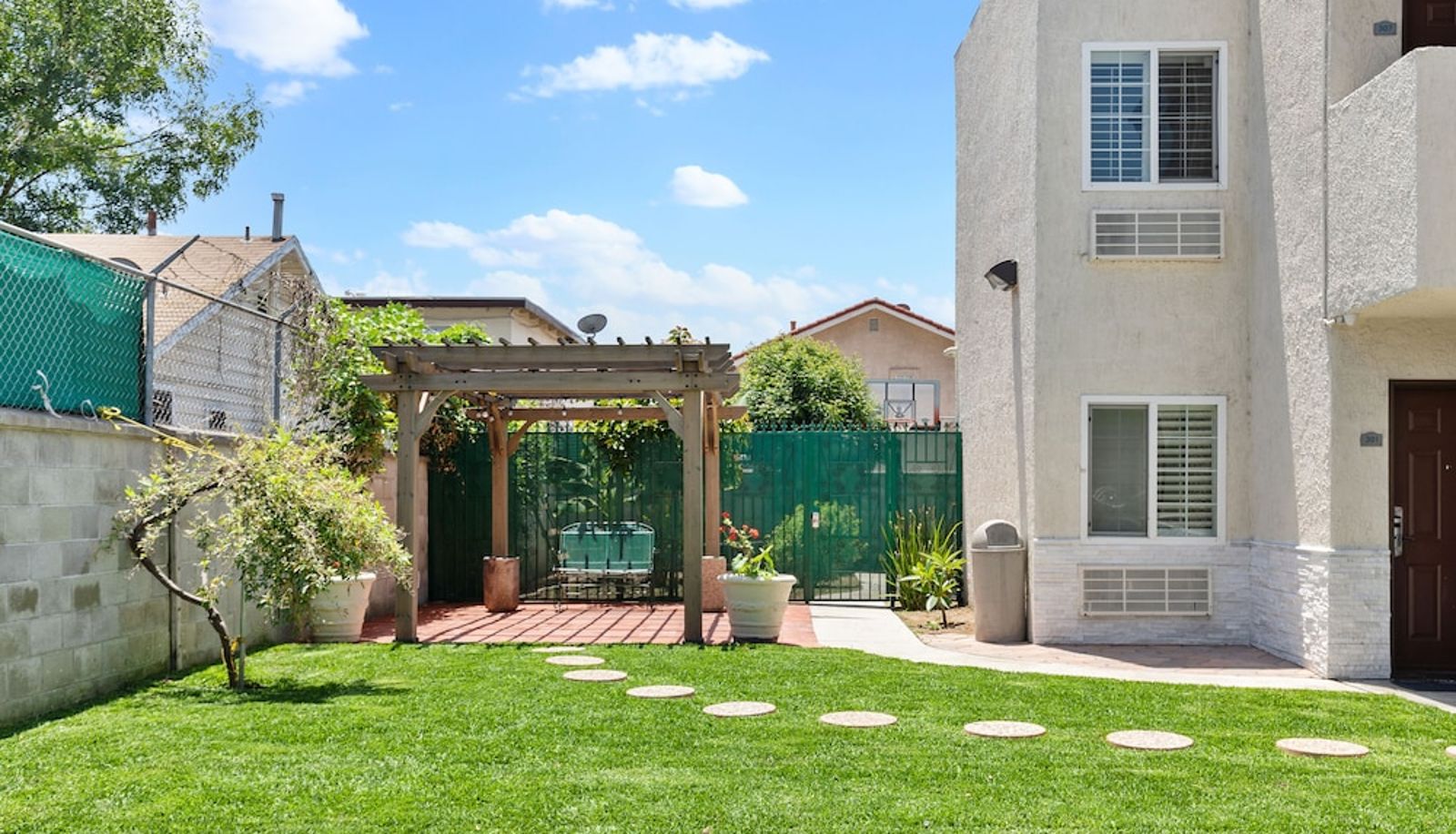 Giardino - Le Blanc Inn & Suites
