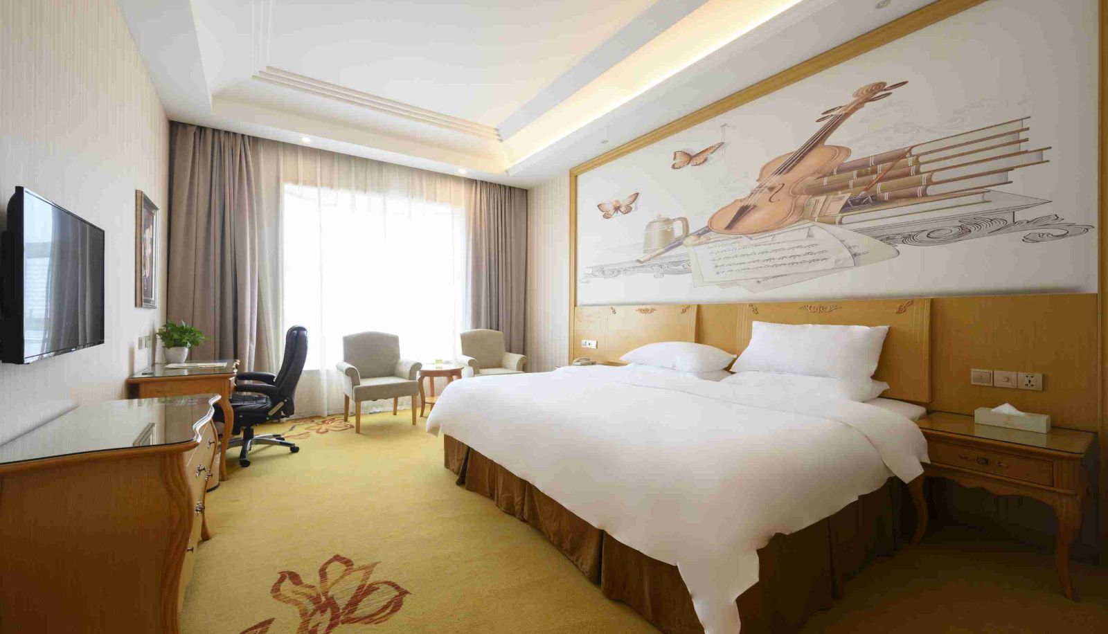 Room - Vienna International Hotel  Shanghai Pudong Airpor Shanghai Hongqiao Hub Jiading Malu Metro Station