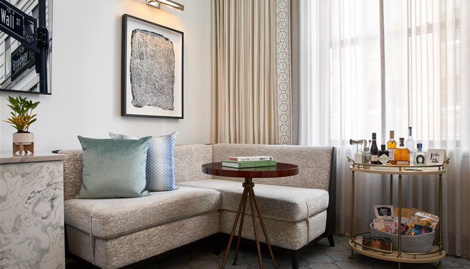 Zimmer - The Wall Street Hotel