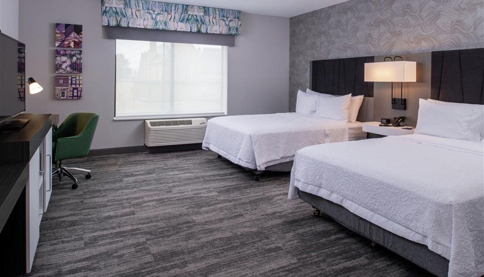 Room - Hampton Inn & Suites Winston-Salem Downtown