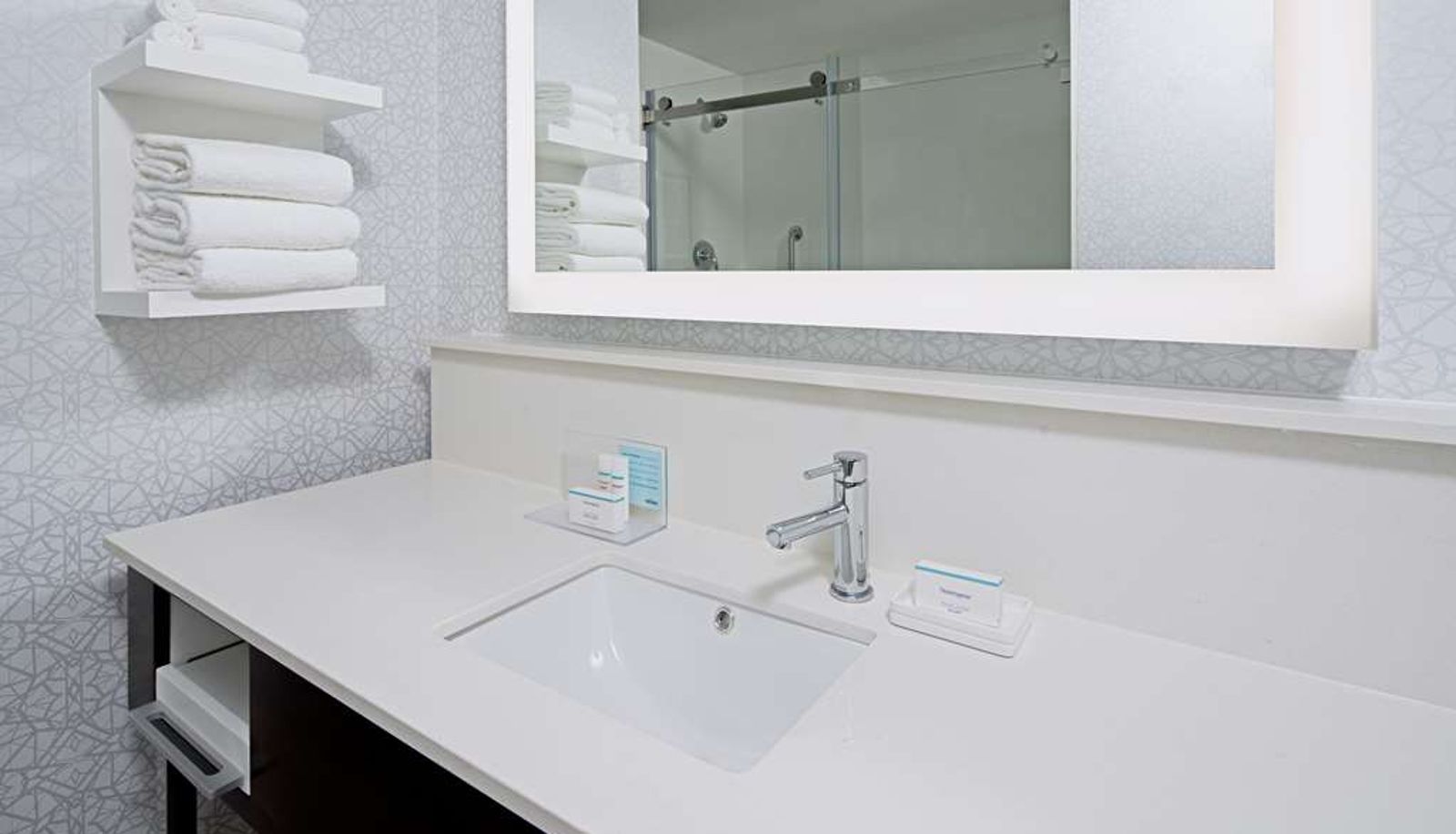Pokój - Hampton Inn & Suites - Gilroy CA
