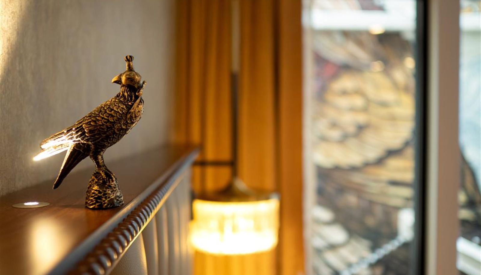 Zimmer - The Peregrine Omaha Downtown Curio Collection by Hilton
