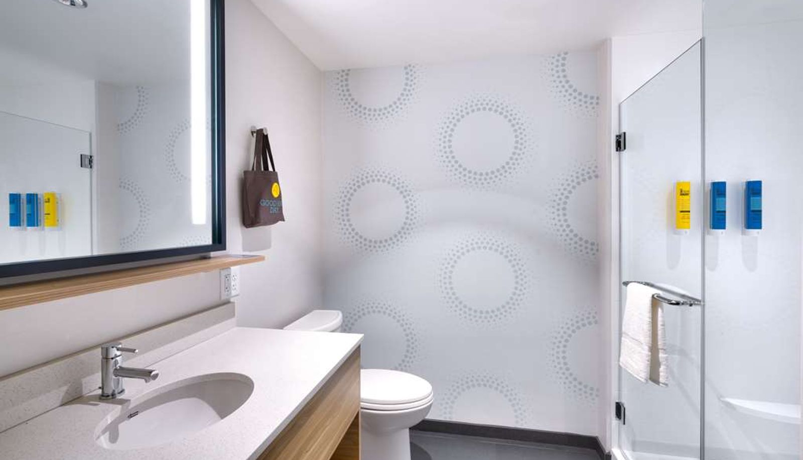 Kamer - Tru by Hilton Clearfield Hill Air Force Base