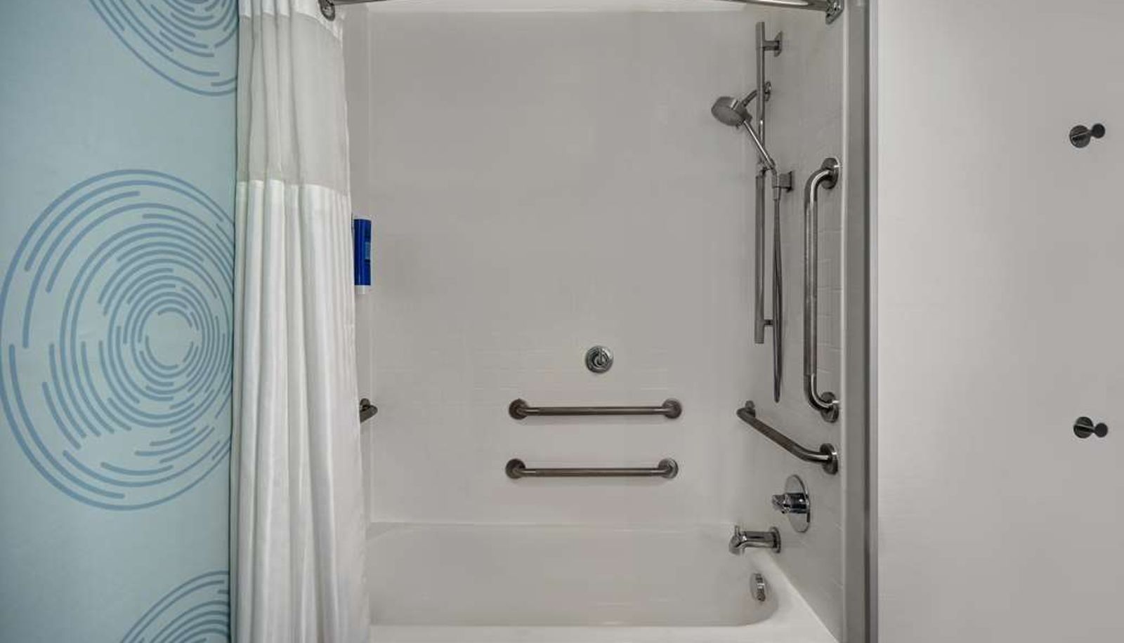 Room - Tru by Hilton Monroe MI