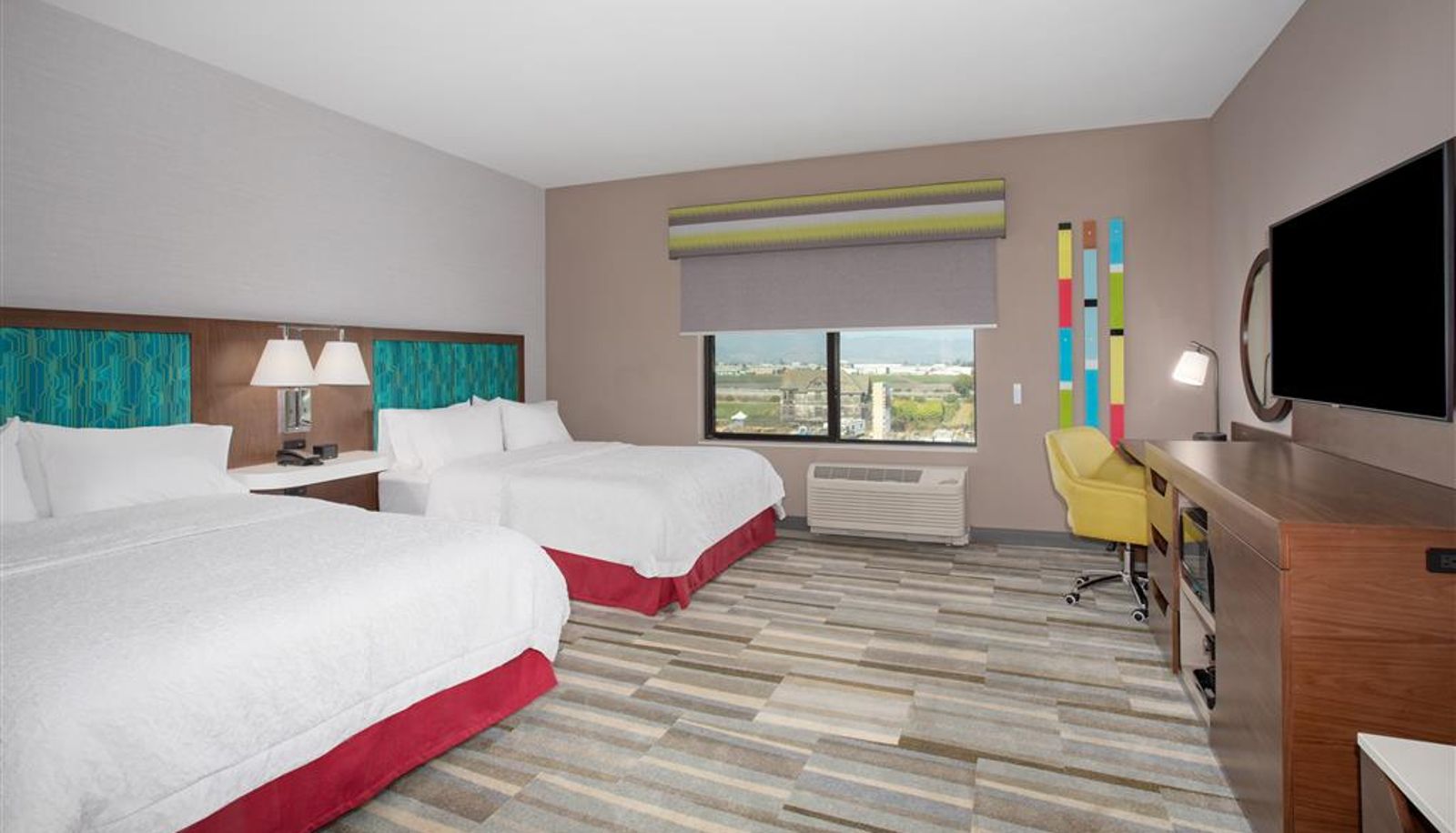 Room - Hampton Inn & Suites Watsonville