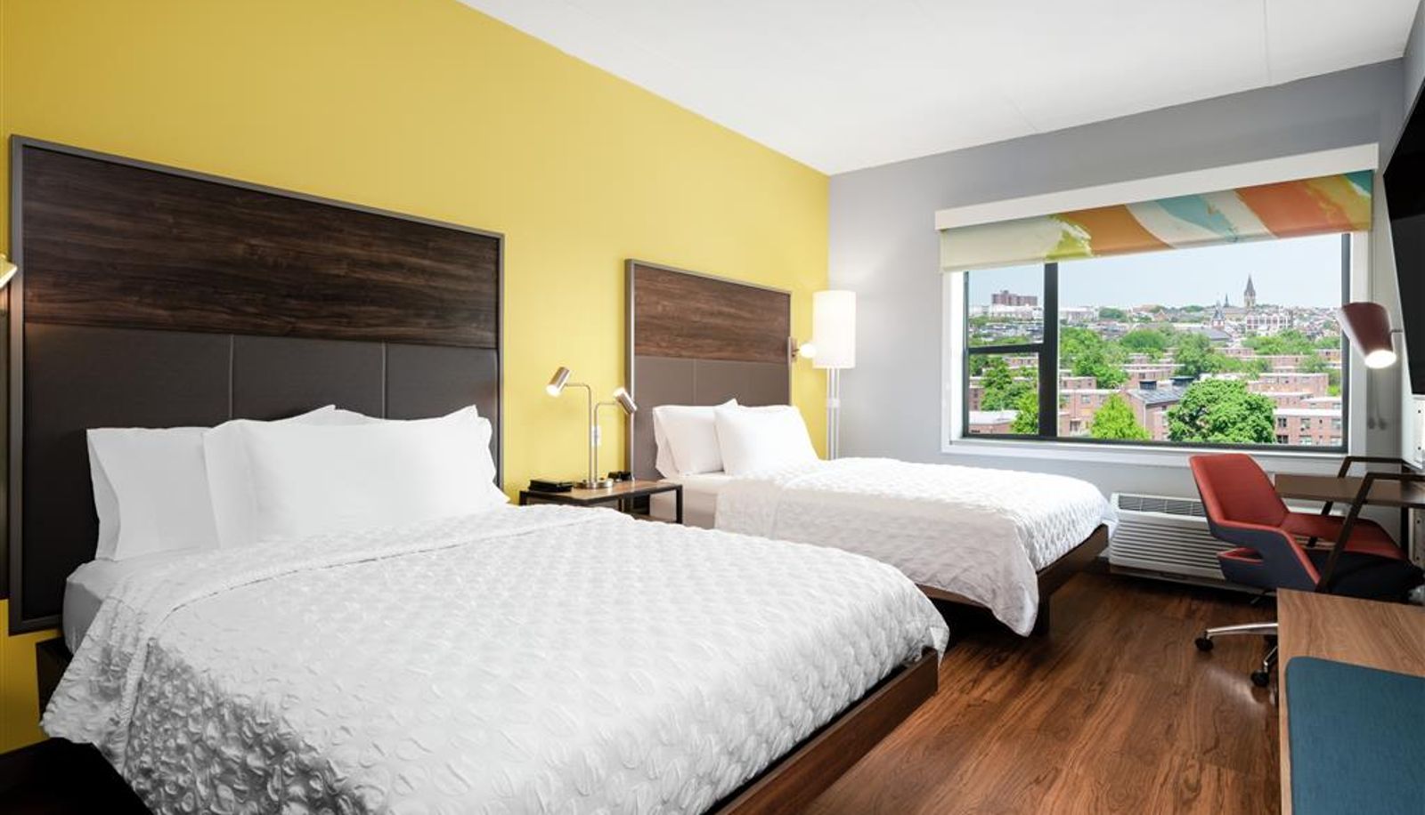 Camera - Tru by Hilton Baltimore Harbor East