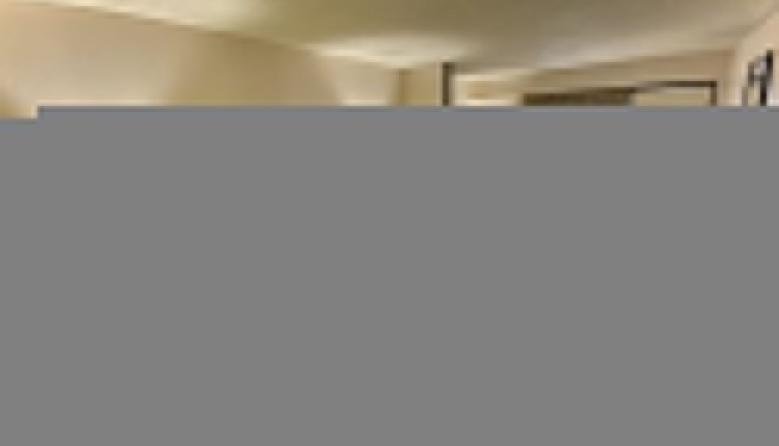 Business room - Quality Inn & Suites Orlando Airport
