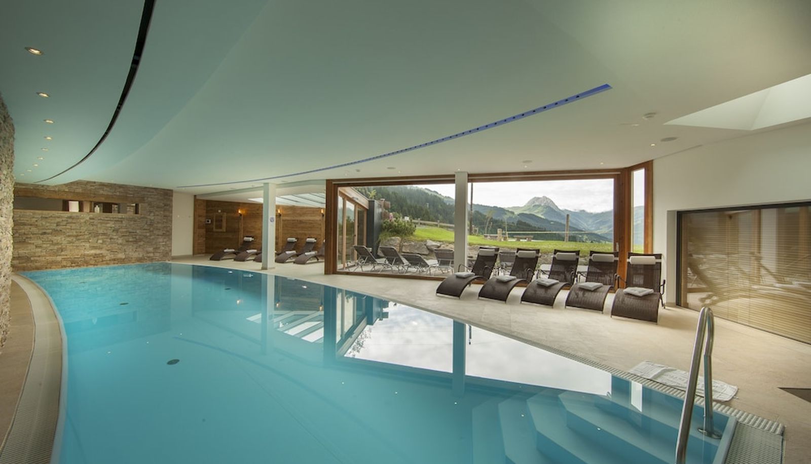 Pool - Maierl Alm GmbH