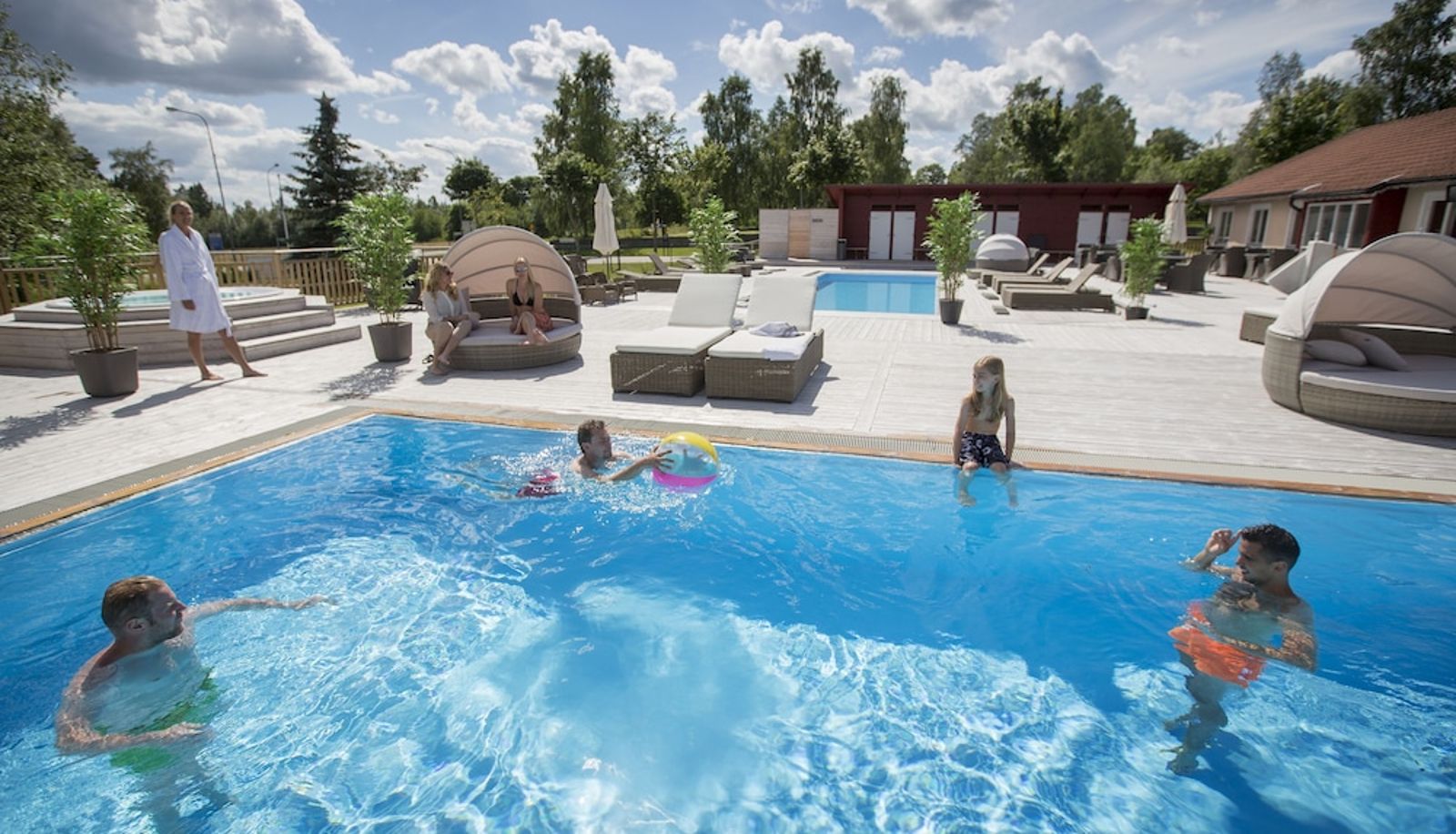 Piscina - Kosta Lodge