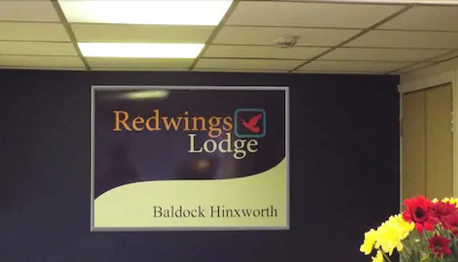 Hall - Redwings Lodge Baldock