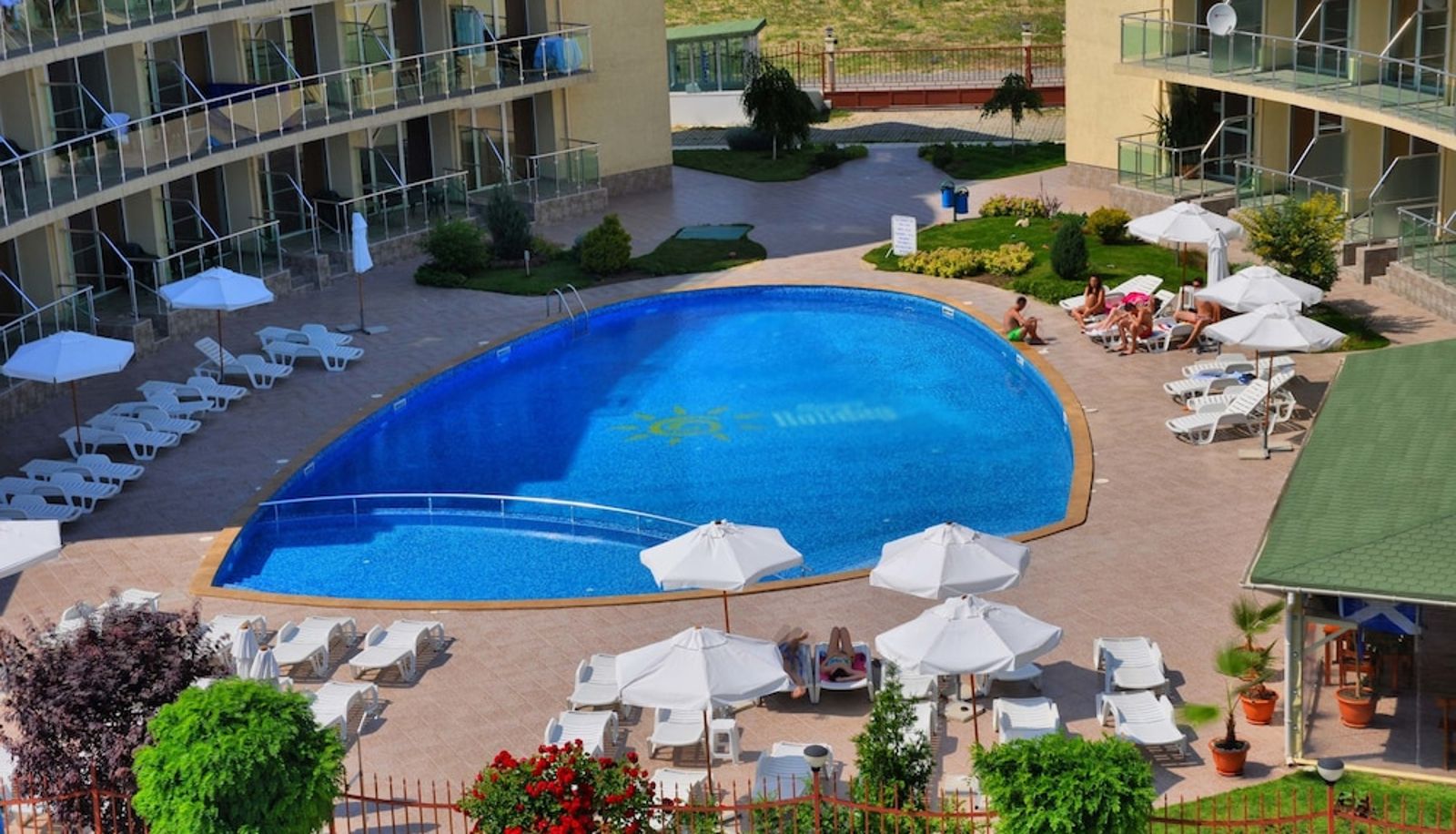 Zwembad - Sunny Holiday Apartments