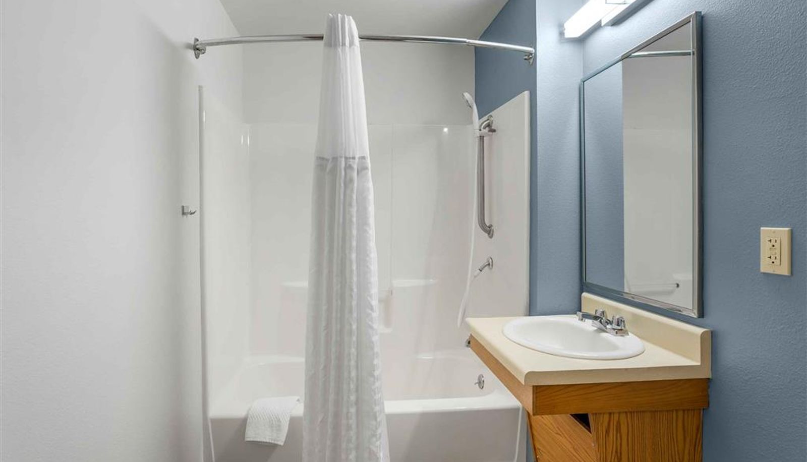 Zimmer - Extended Stay America Select Suites - Springfield - South - Battlefield
