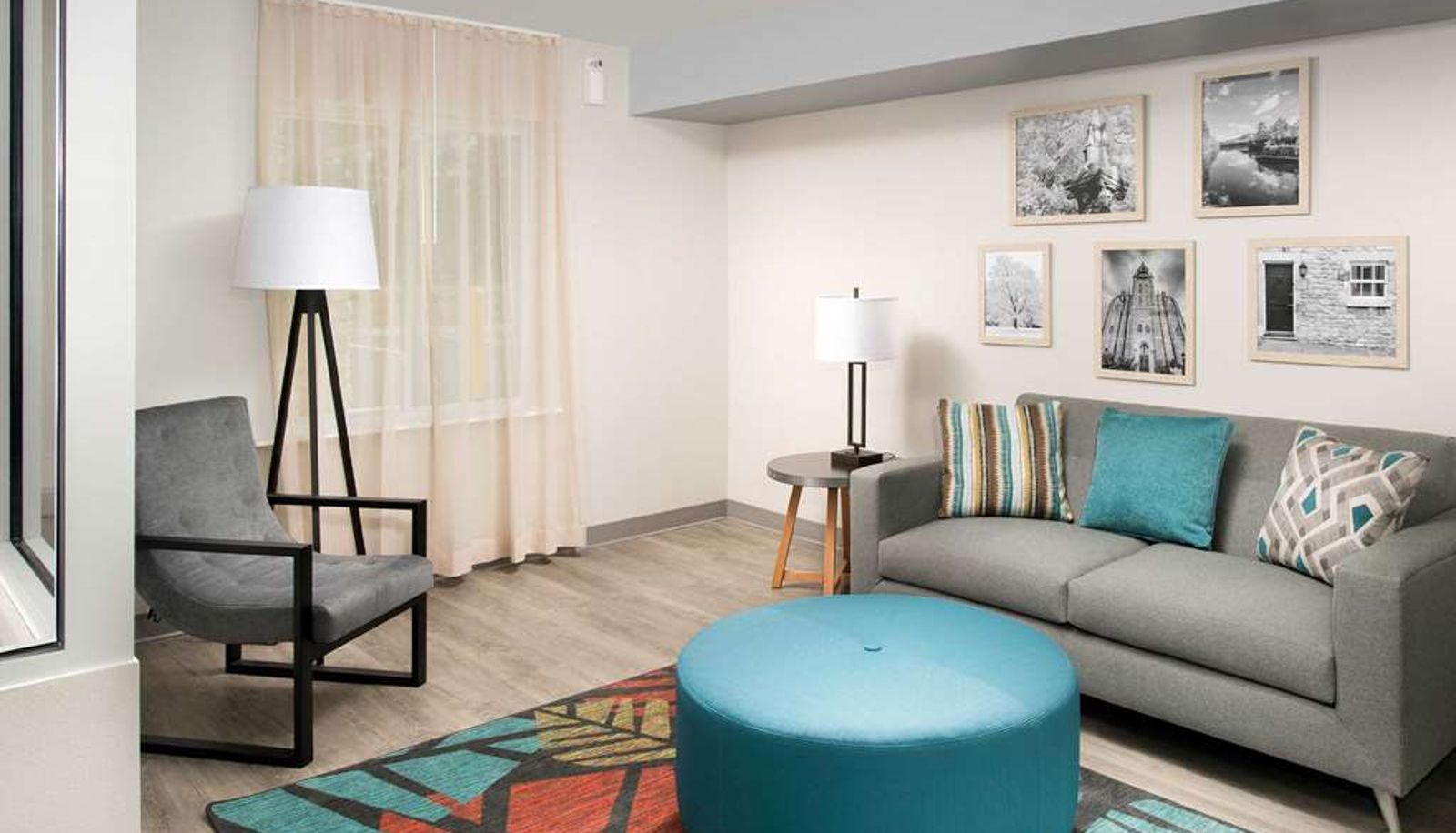Salón - WoodSpring Suites Toledo Maumee