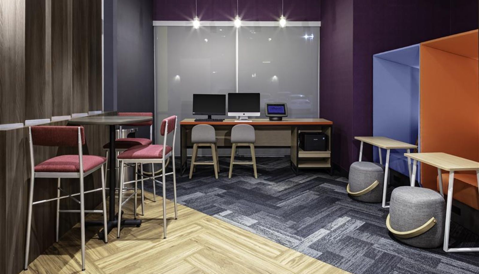 Business center - Tru by Hilton Cypress Houston