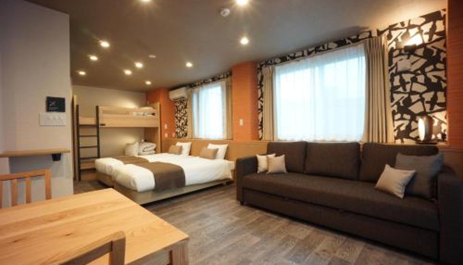 Familienzimmer - WIRES HOTEL James zaka