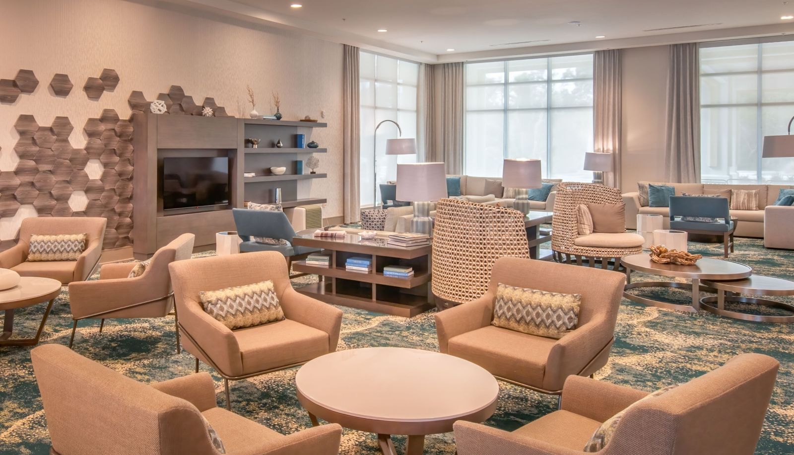 Hall - Courtyard by Marriott Jekyll Island