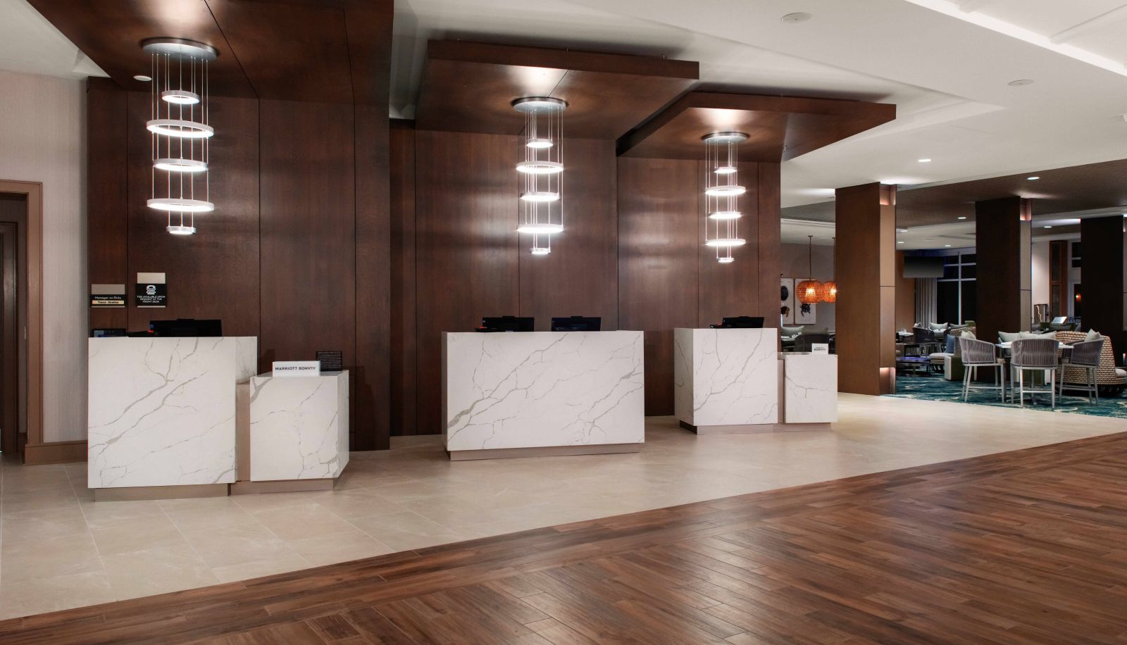 Hall - Courtyard by Marriott Jekyll Island
