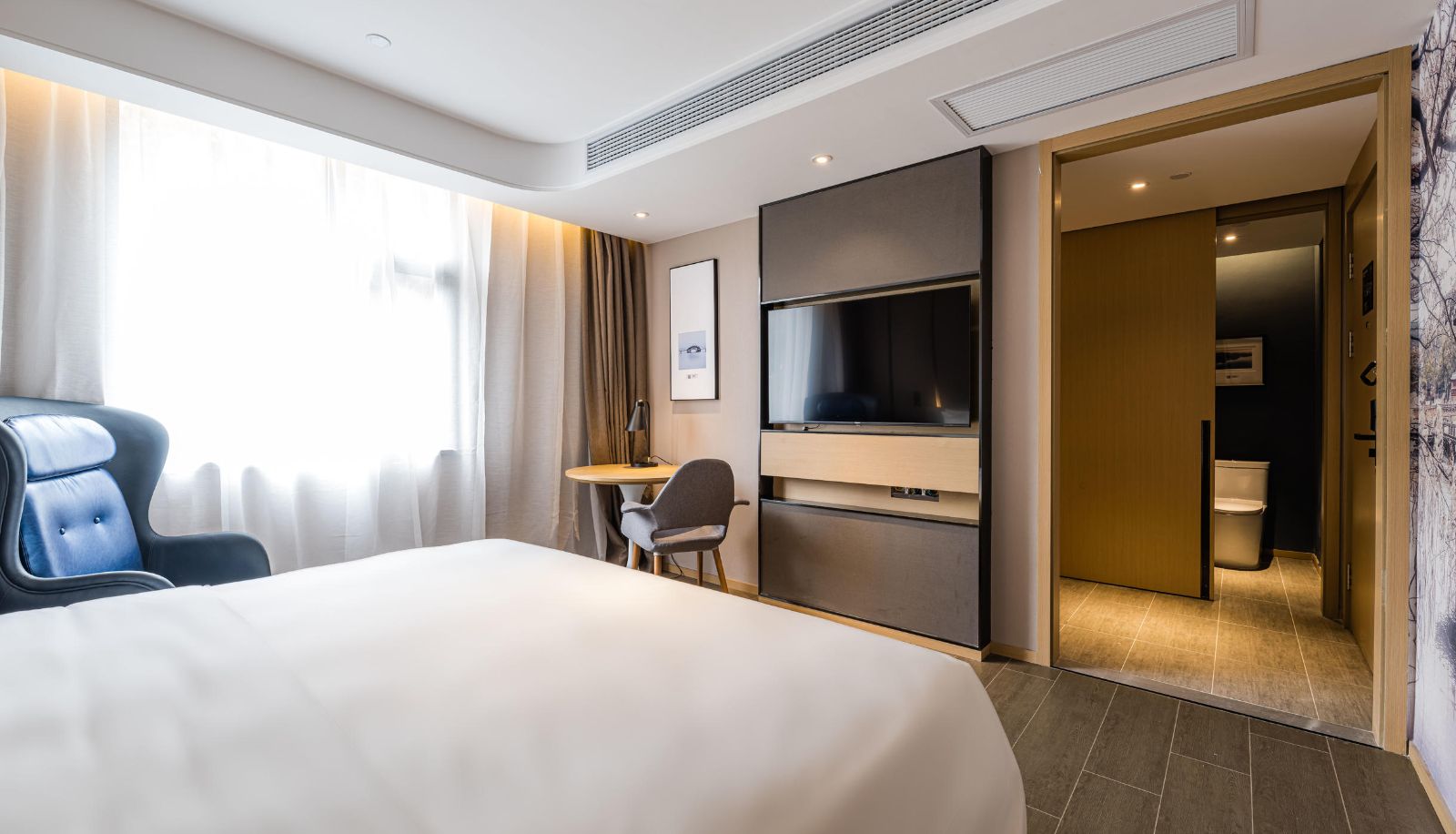 Camera - Atour Hotel in Qiandao Lake Central Lake District Thousand island lake Central Wharf Hangzhou