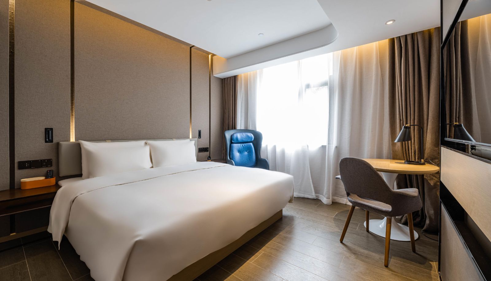 Camera - Atour Hotel in Qiandao Lake Central Lake District Thousand island lake Central Wharf Hangzhou