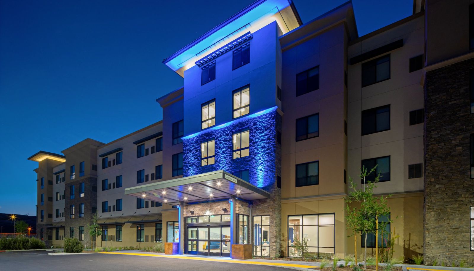 Información - Holiday Inn Express & Suites VALENCIA - SANTA CLARITA by IHG