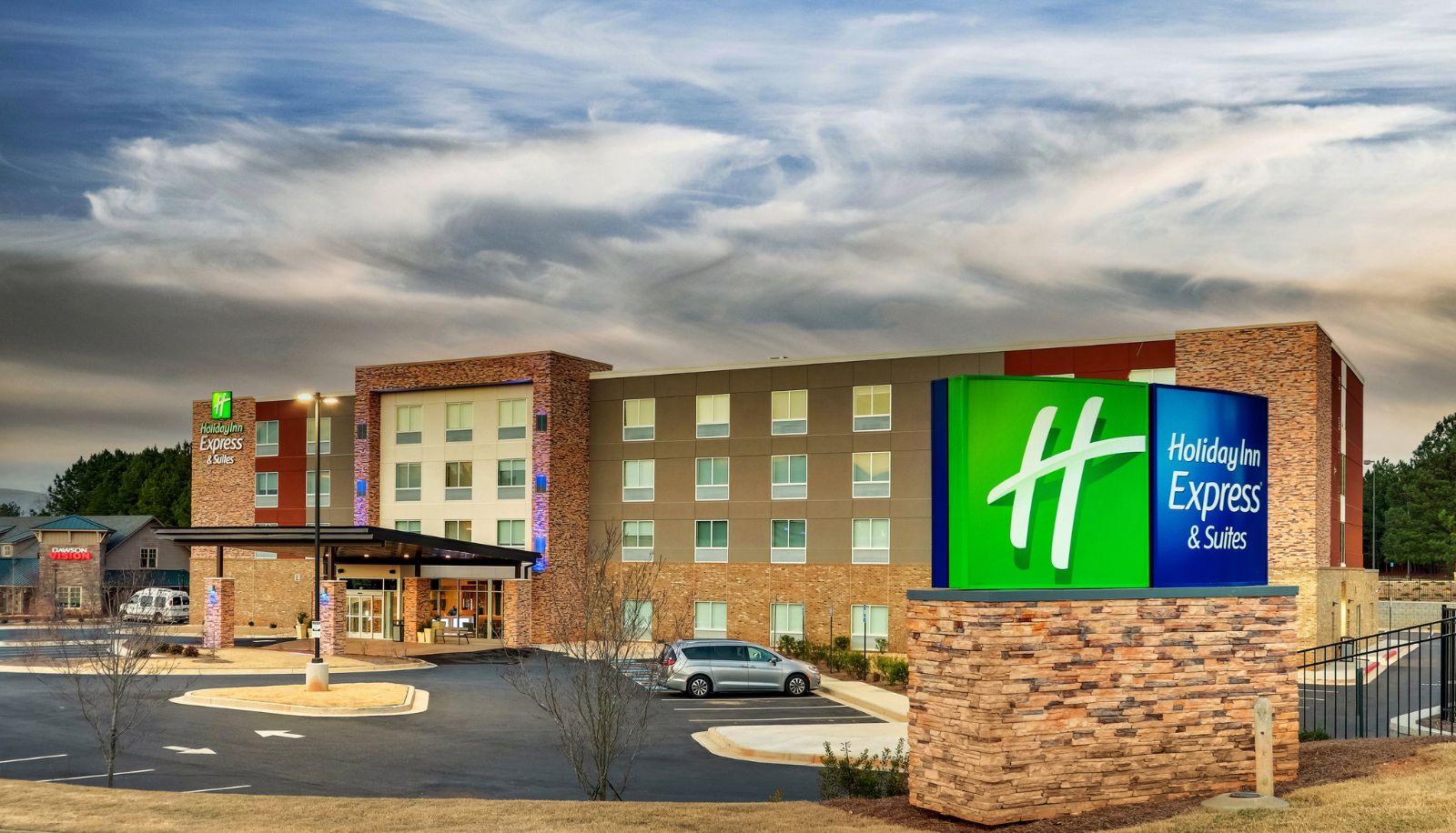 Info - Holiday Inn Express & Suites DAWSONVILLE by IHG