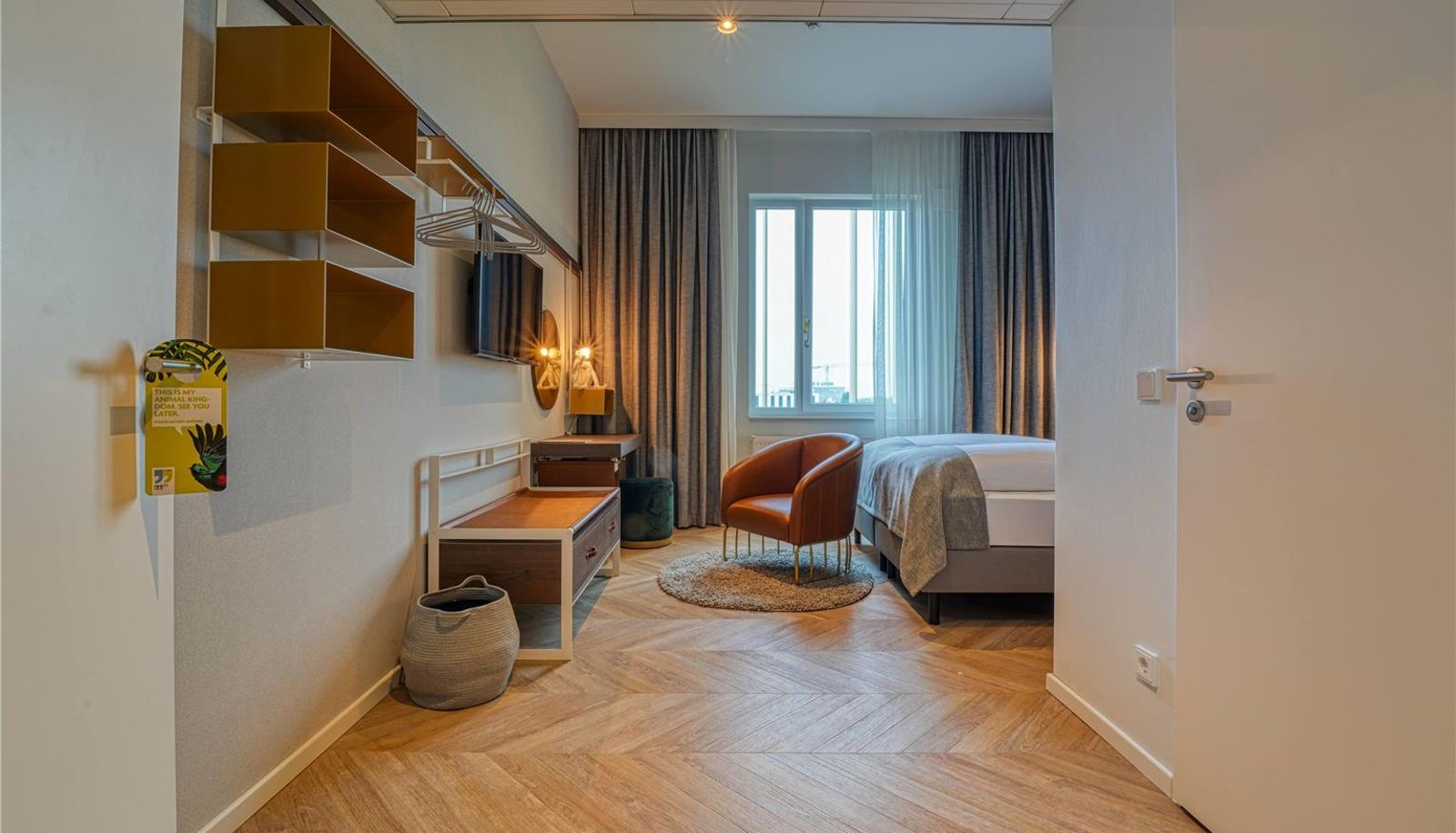 Camera - EMPA NinetyNine Augsburg