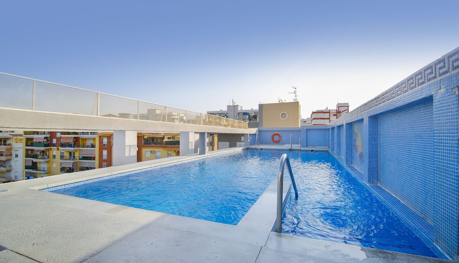 Basen - Hotel Mainake