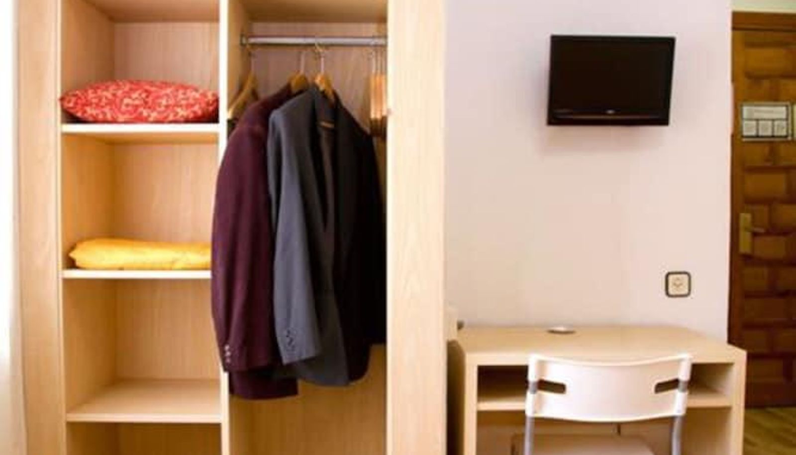 Apartment - Hotel Tortosa Parc