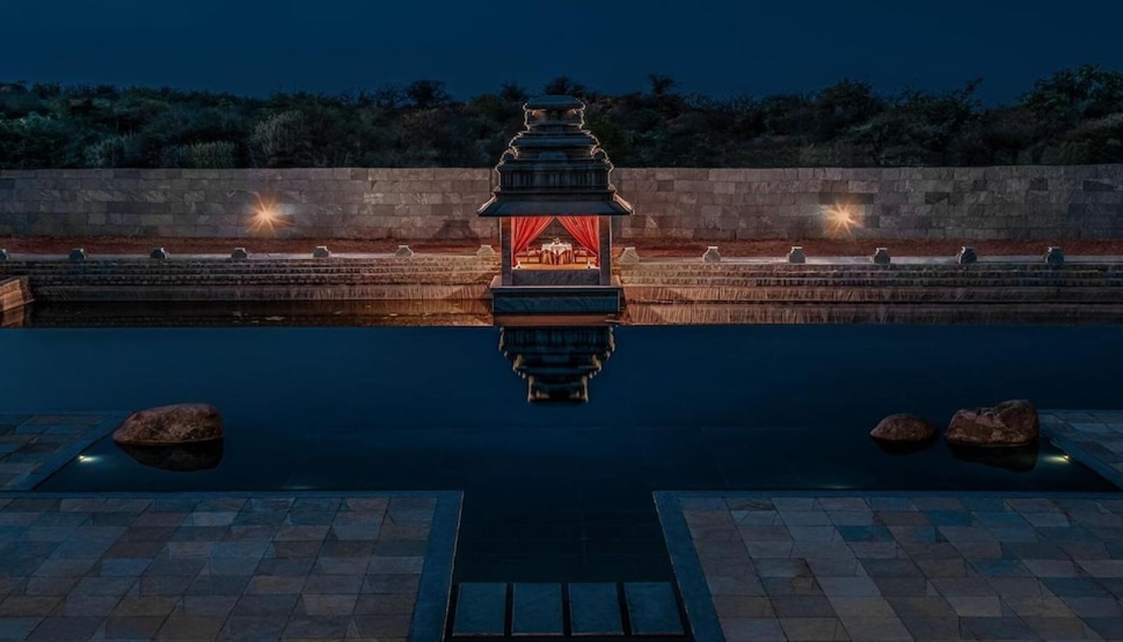 Piscina - Hampi Evolve Back