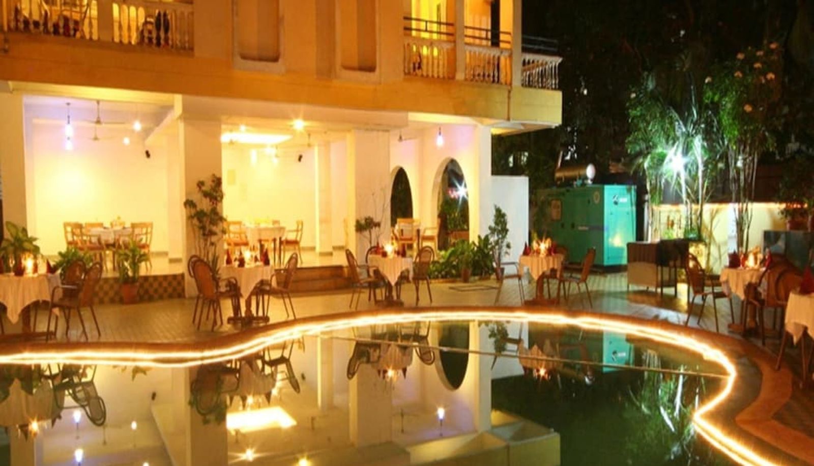 Piscina - Lambana Resort