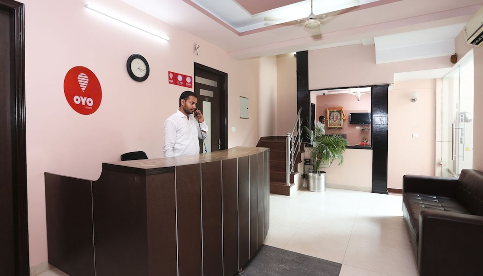 Reception - OYO 9422 Prime