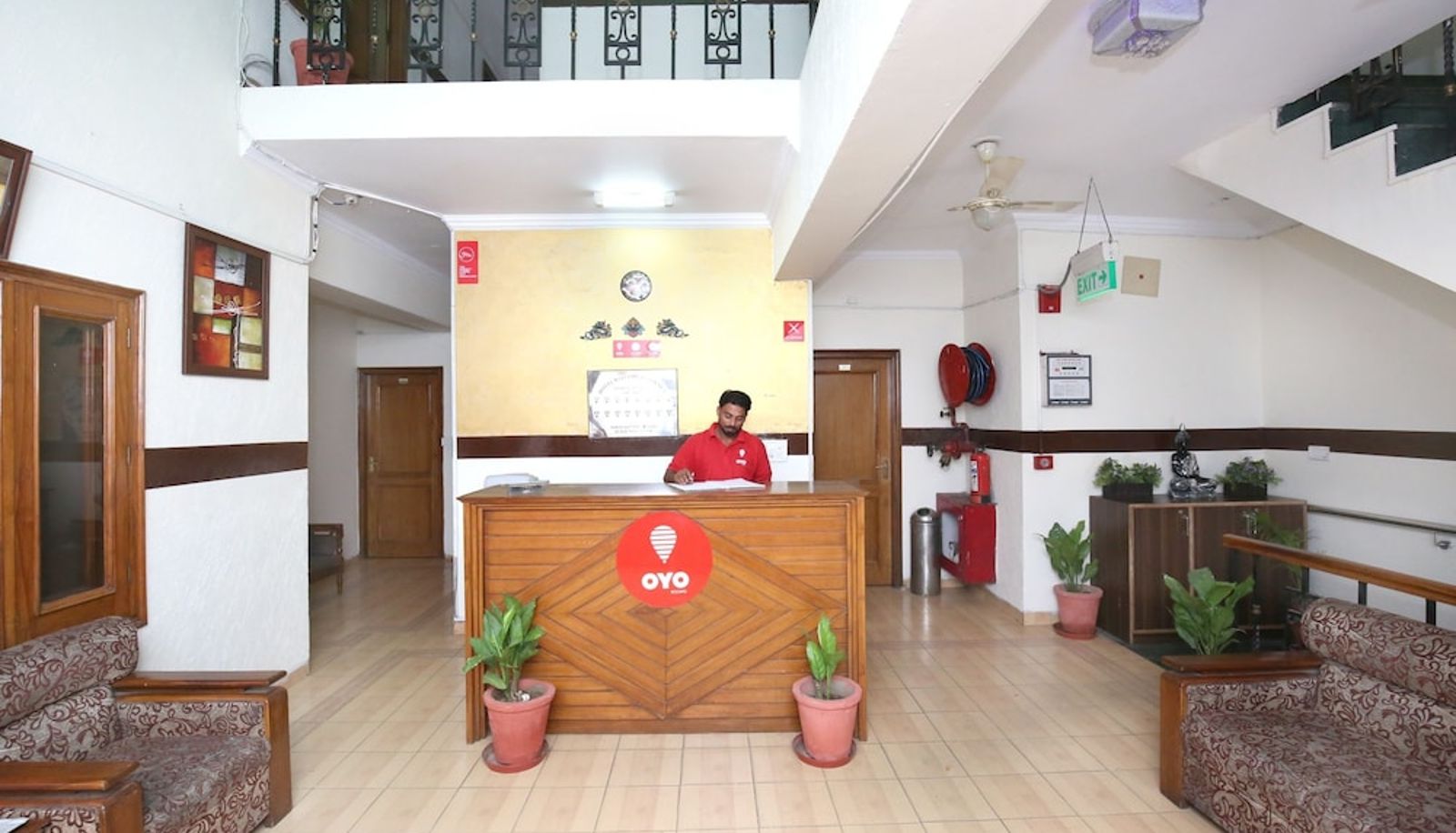Reception - OYO 3932 Welcome Residency Hotel 35