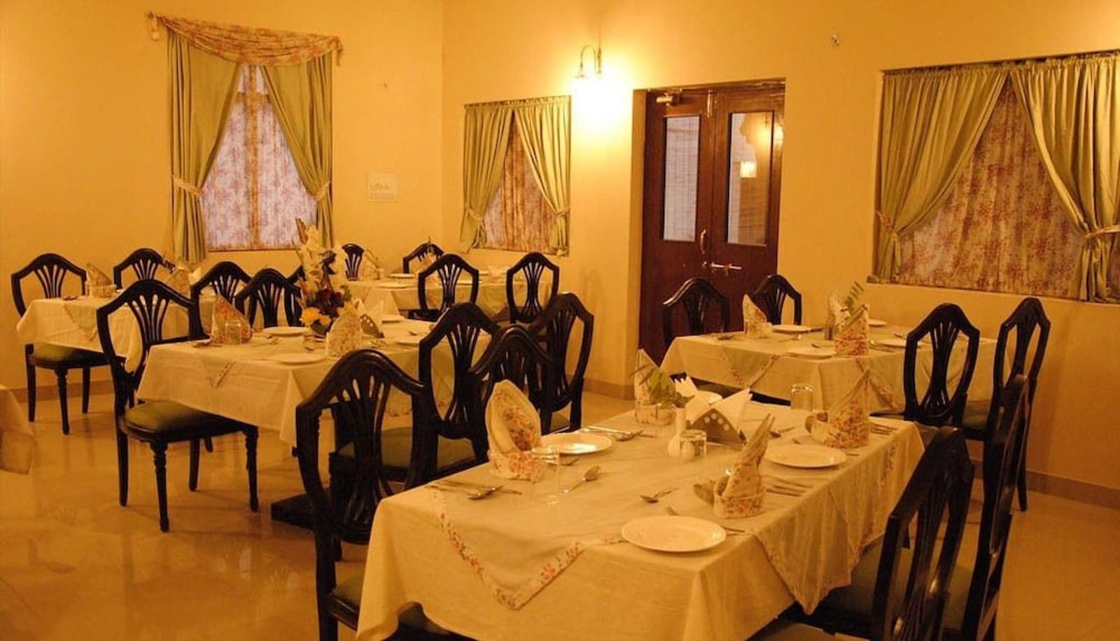 Restauracja - Sirsi Haveli